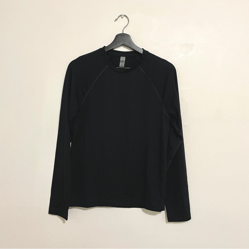 OUTDOOR VOICES Men's ThinkFast Mesh Long Sleeve Activewear Top (Black, XXS)